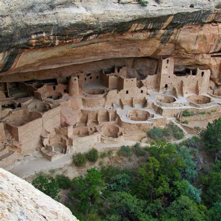 Are the cliff dwellings real?