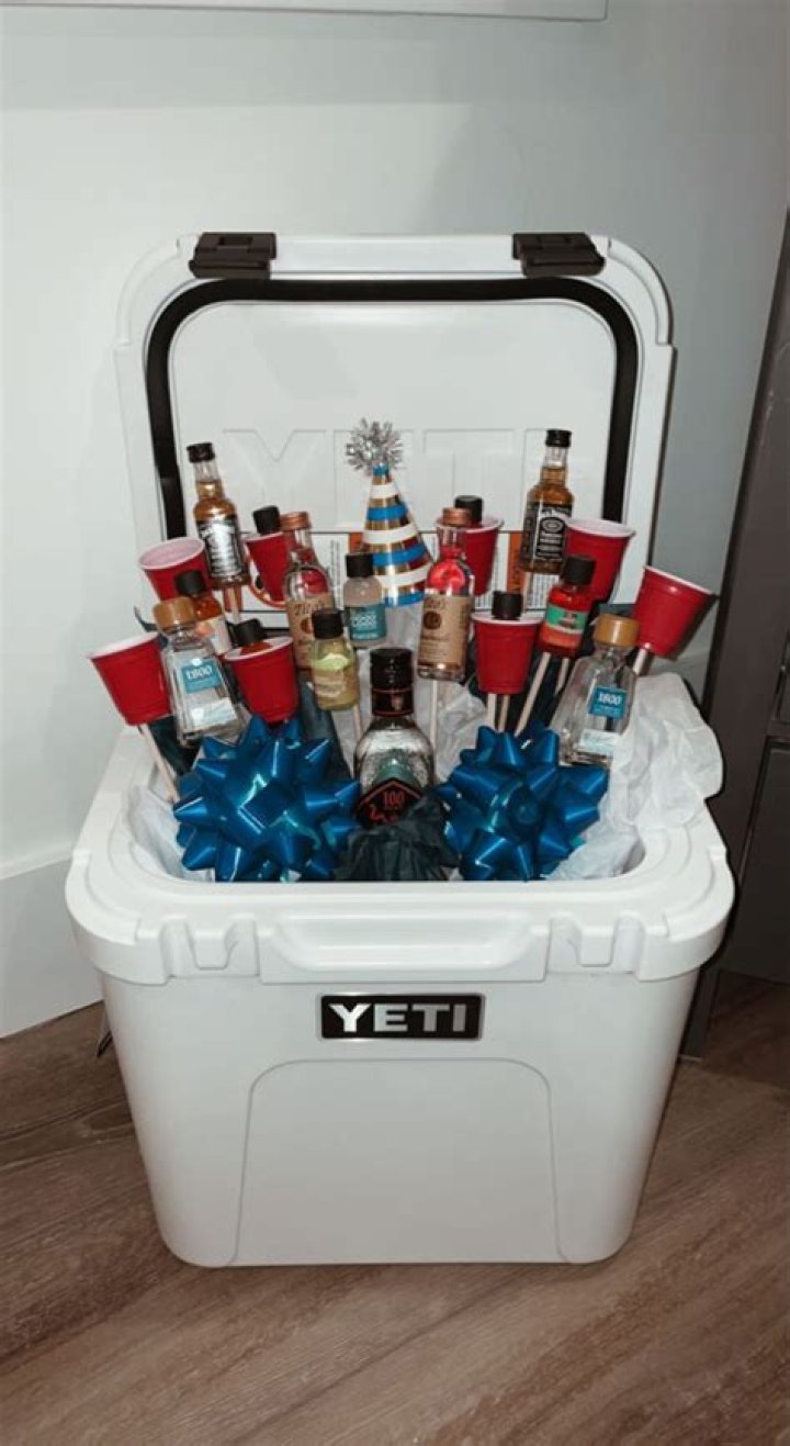 Can you put alcohol in a Yeti?