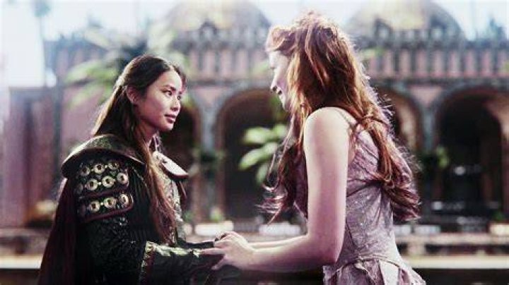 Do Aurora and Mulan get together?