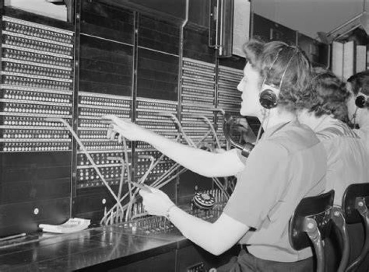 Do telephone operators still exist?