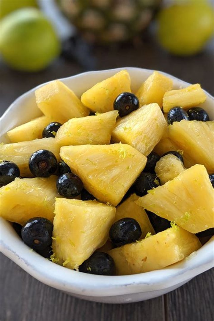 Does apple and pineapple go together?