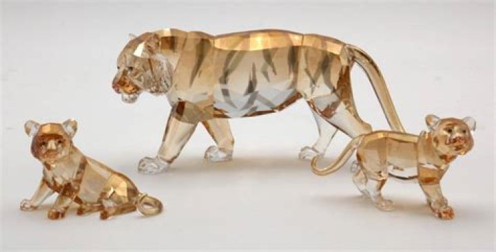 How much is the Swarovski family worth?