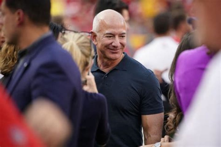 Is Jeff Bezos Hispanic?