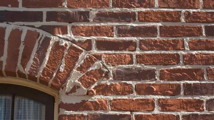 Is tuckpointing brick expensive?